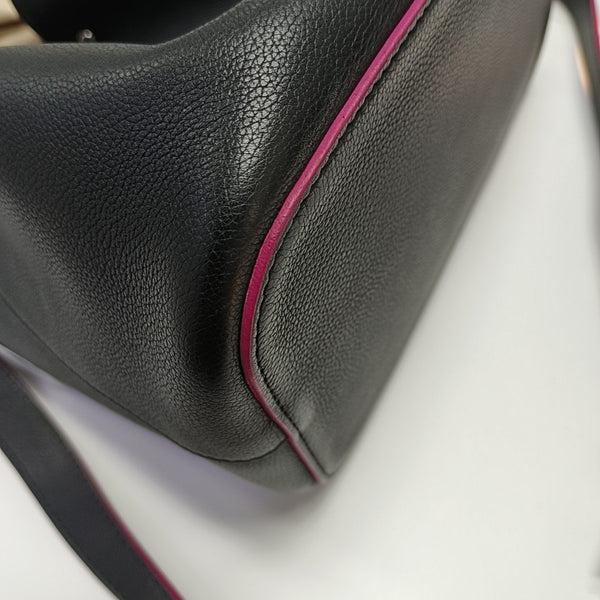 LOCKME Calfskin Black