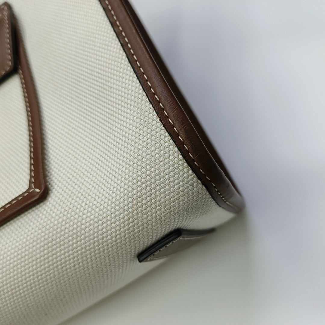Freya Canvas White