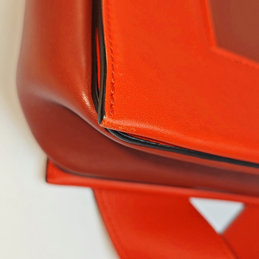 Authenticated pre-owned  FRAME Medium Calfskin Red - Shoulder Bag at Looply