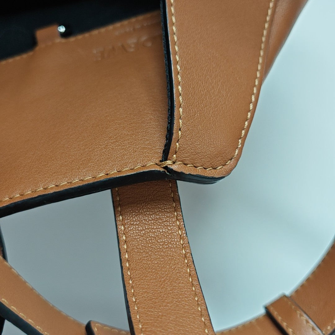 Hammock Small Calfskin Brown