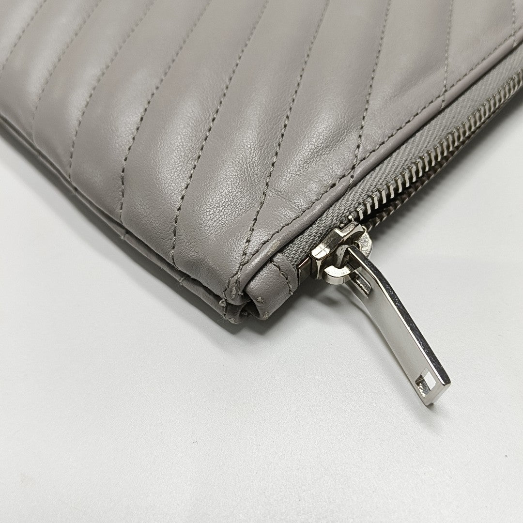 MATELASSE Chevron Calfskin Gray