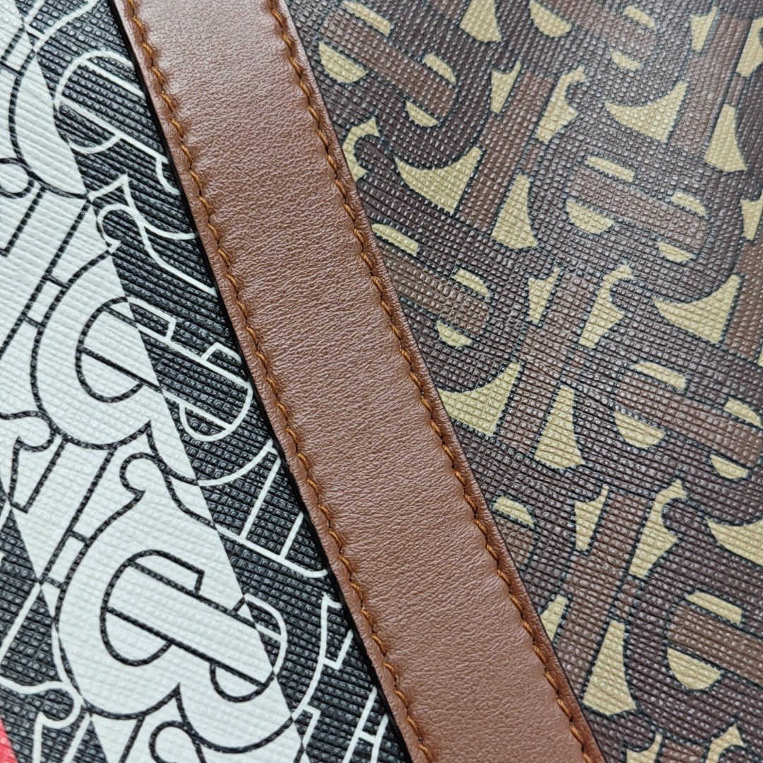 MONOGRAM Small Canvas Brown