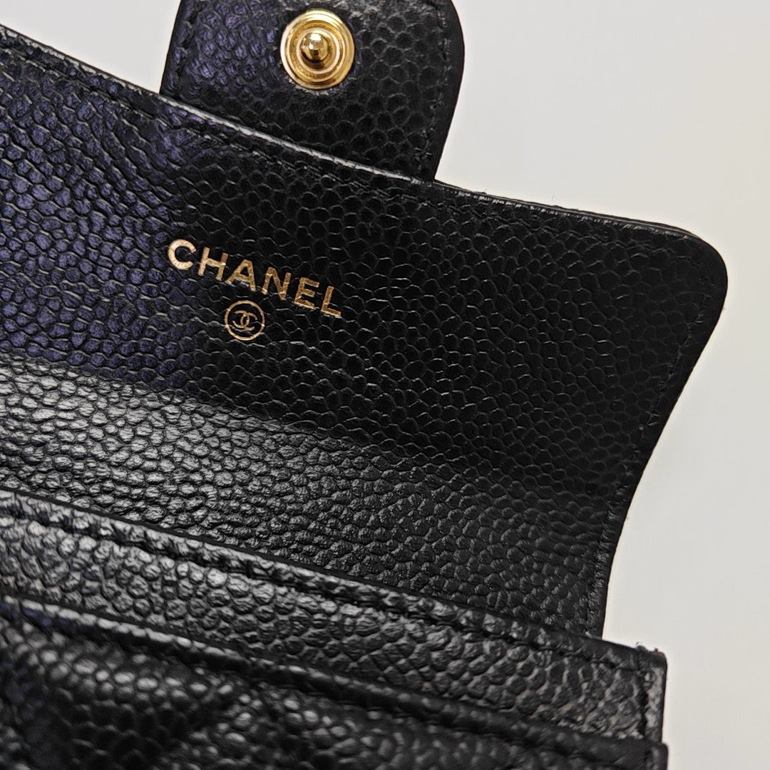 CLASSIC FLAP Quilted Grained Calfskin Black Card Holder