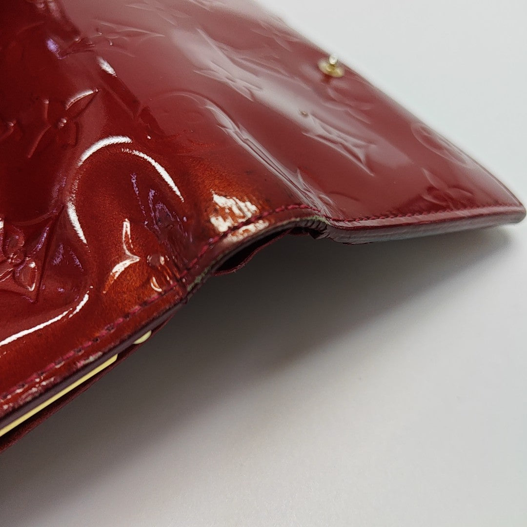 VIENNOIS Patent Leather Red Wallet