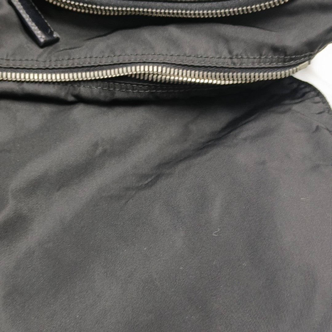 Vela Messenger Bag Nylon Black