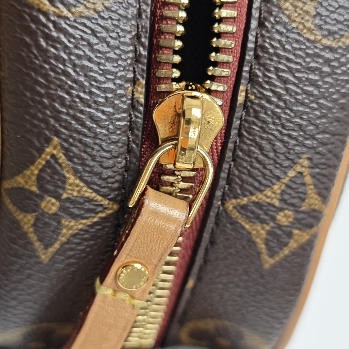 BOITE CHAPEAU PM Monogram Coated Canvas Brown
