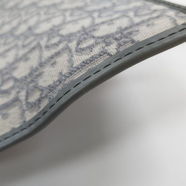 30 Montaigne Oblique Canvas Gray