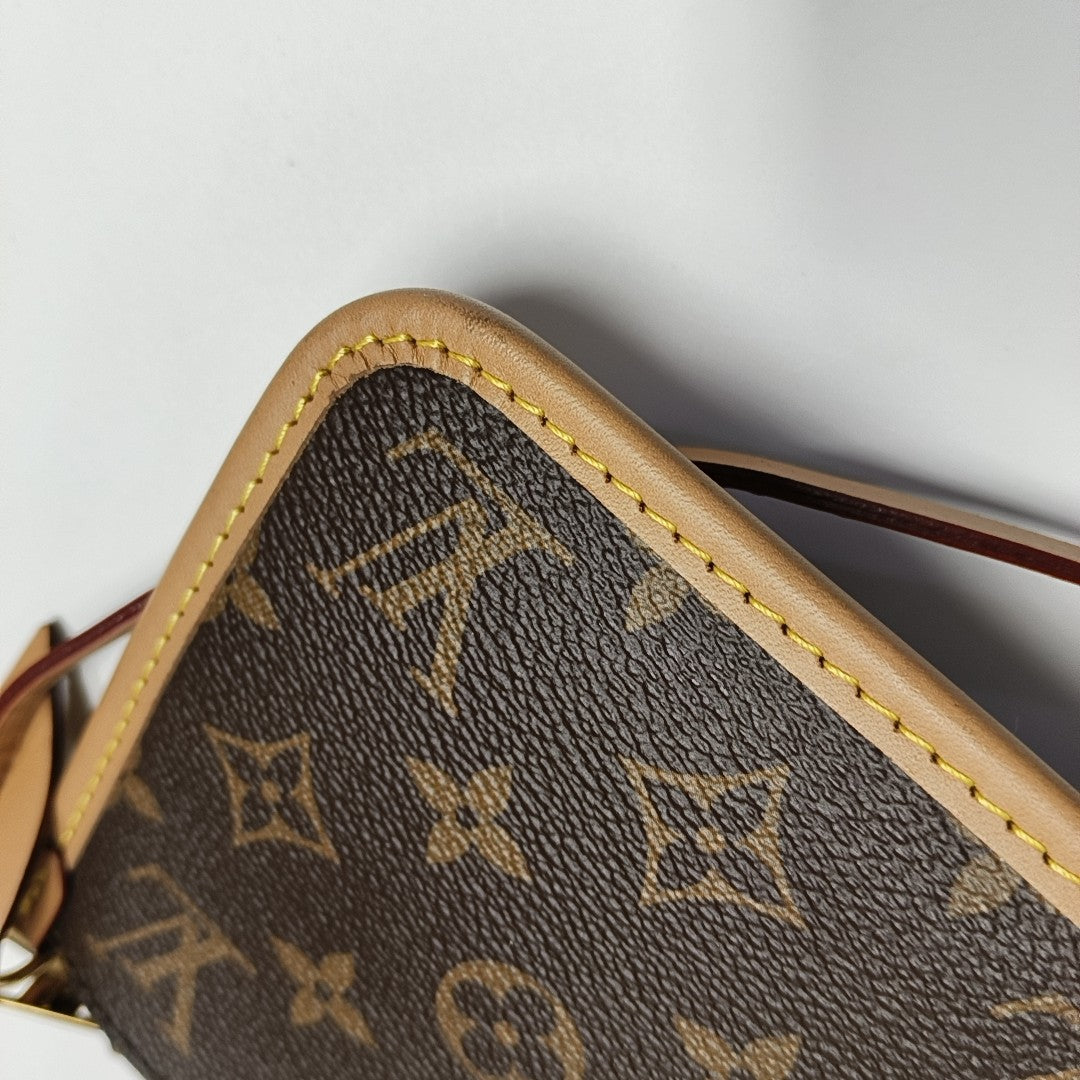 CARRYALL PM Monogram Coated Canvas Brown