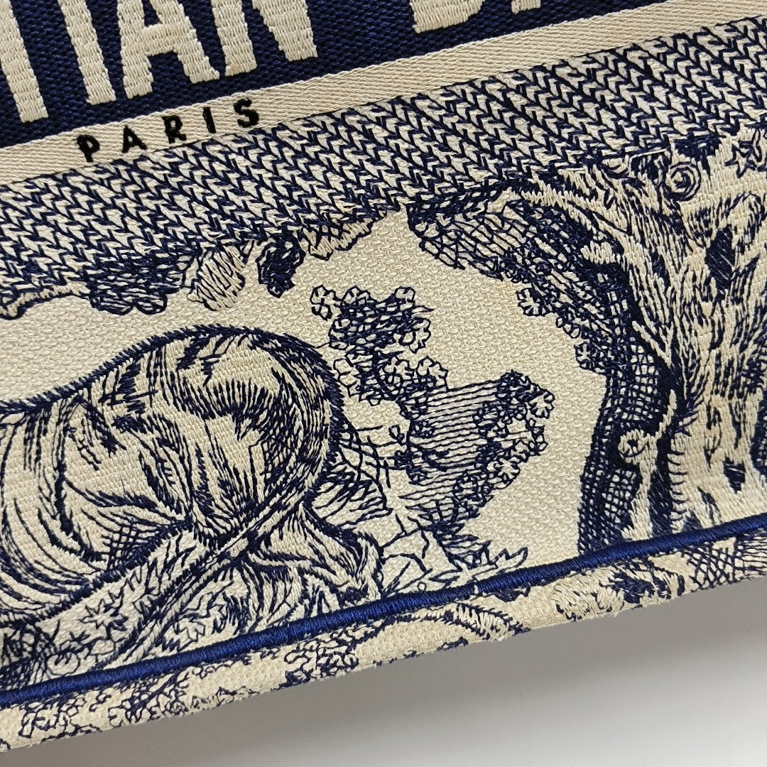 Book Tote Medium Canvas Blue