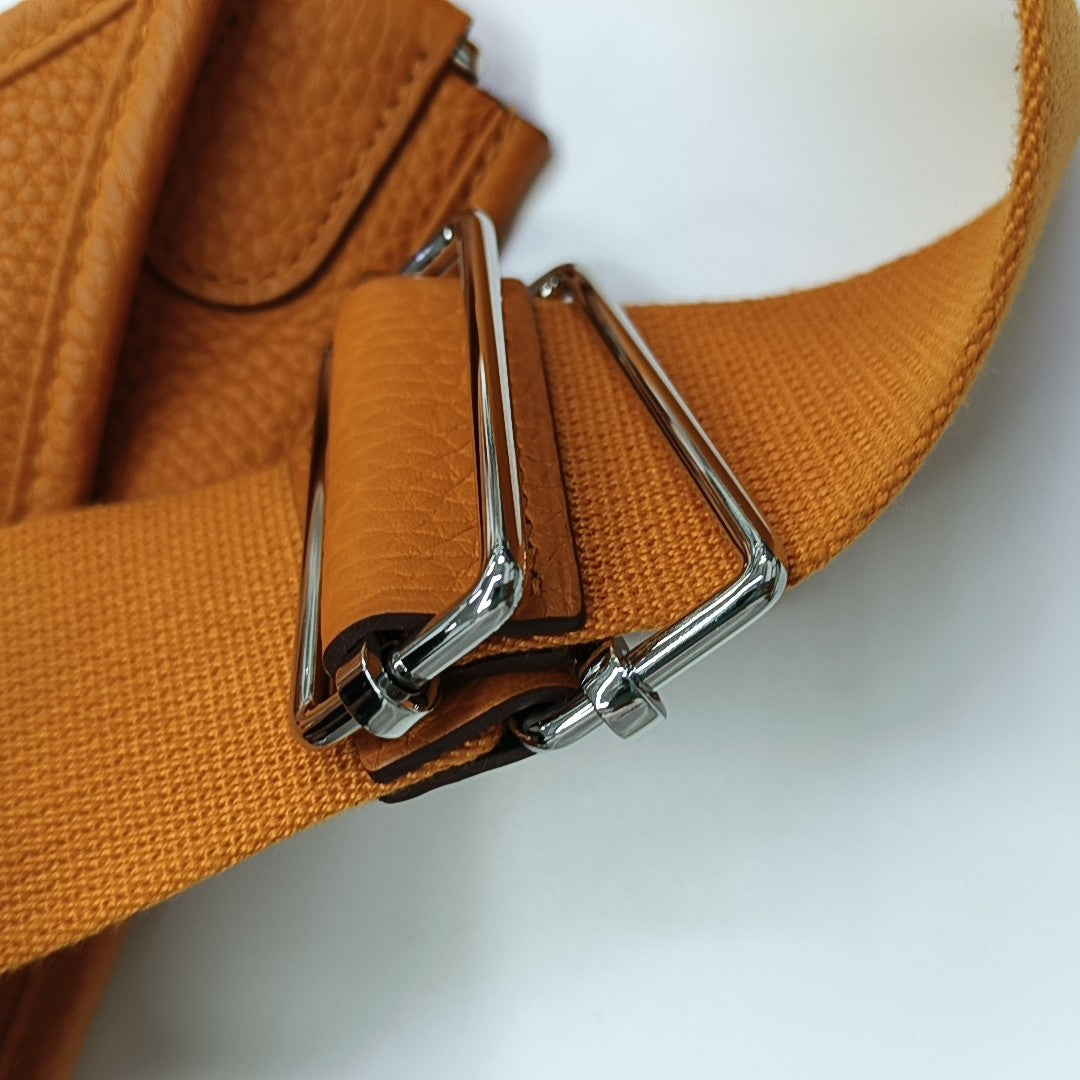 Evelyne PM Clemence Orange