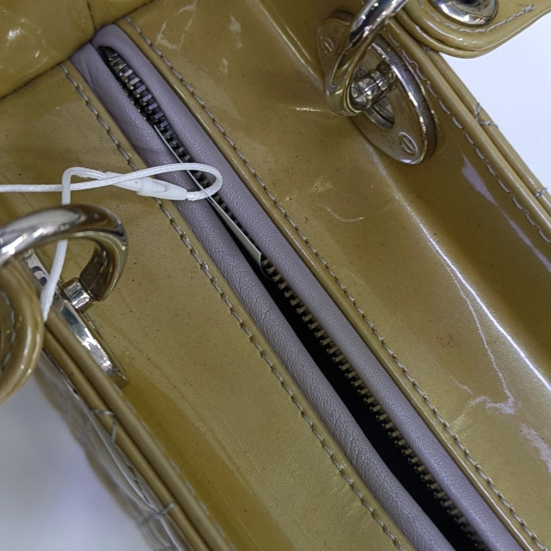 Authenticated pre-owned  Lady Dior Medium Quilted Patent Leather Green - Tote Bag at Looply