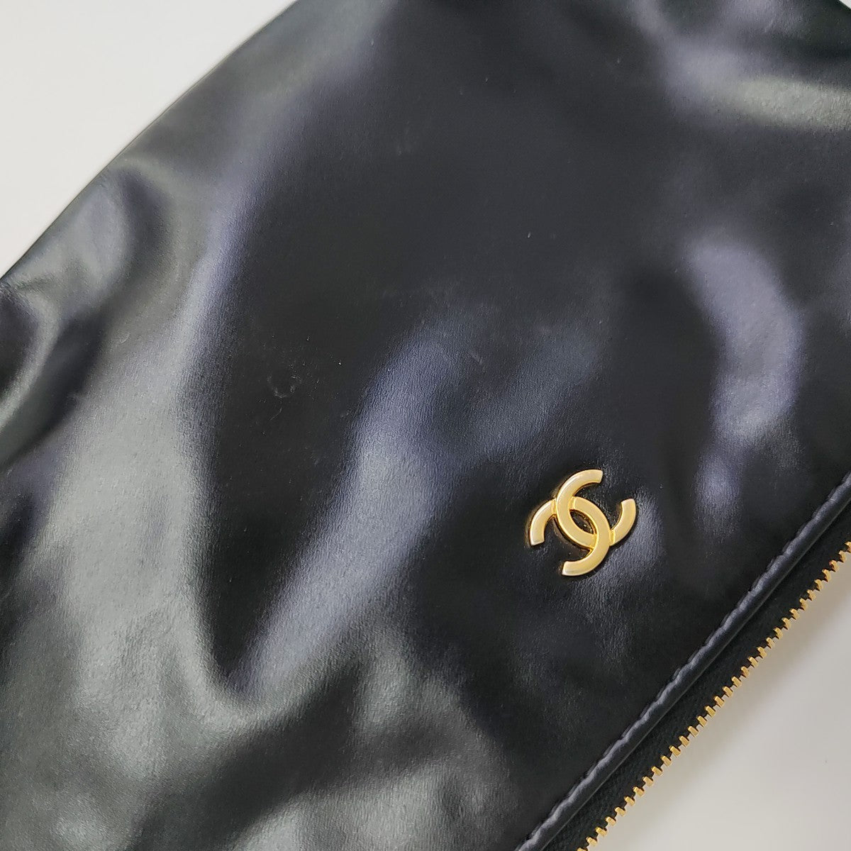 CHANEL 22 Medium Quilted Calfskin Black