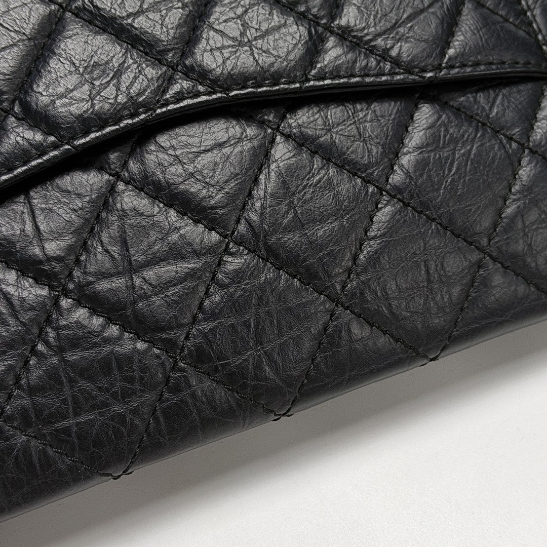 2.55 Maxi Quilted Waxed Cafskin Black