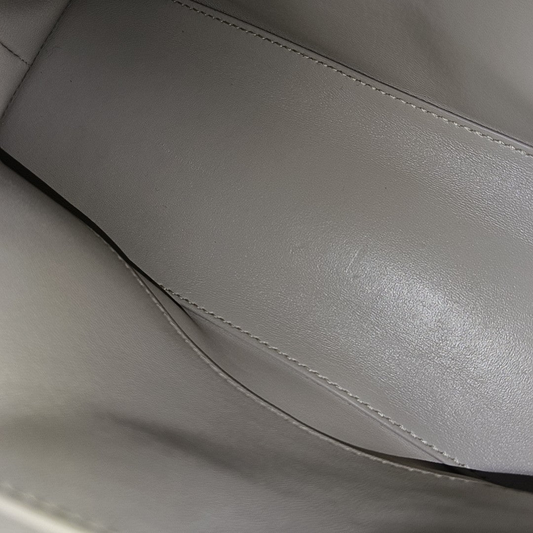 Downtown Calfskin Gray