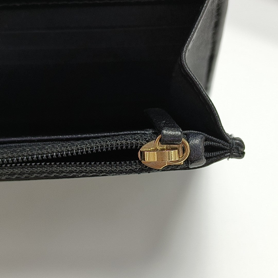 Authenticated pre-owned  TRENDY CC WOC Quilted Lambskin Black - Crossbody Bag at Looply