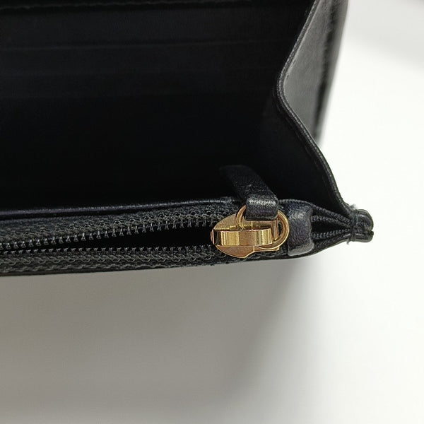 Authenticated pre-owned  TRENDY CC WOC Quilted Lambskin Black - Crossbody Bag at Looply