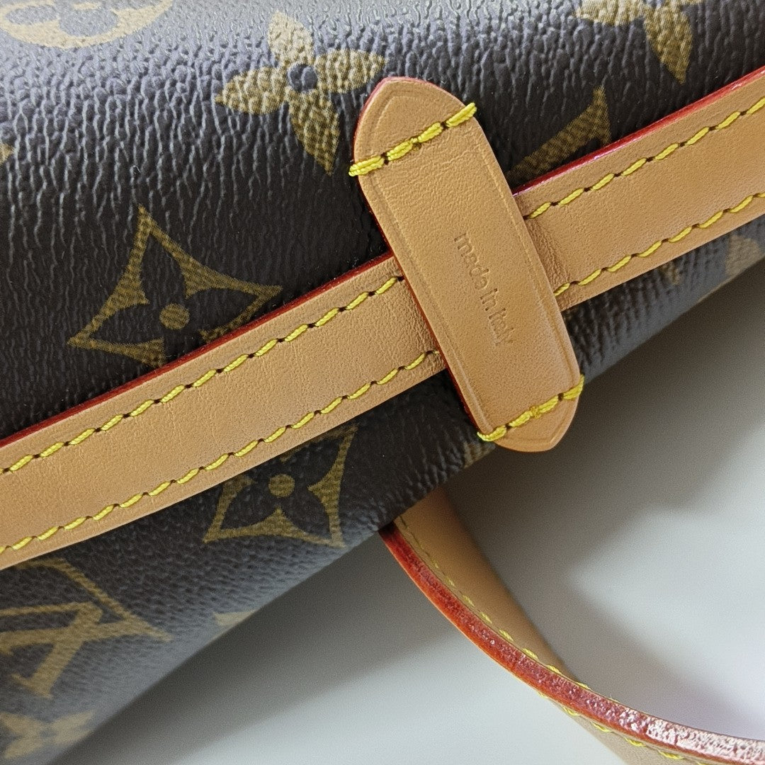 CARRYALL MM Monogram Coated Canvas Brown
