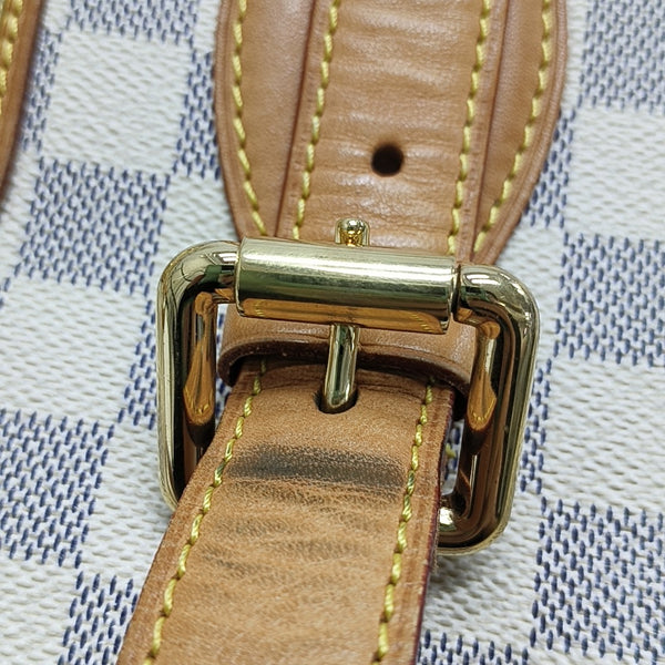 HAMPSTEAD MM Damier Azur Coated Canvas White