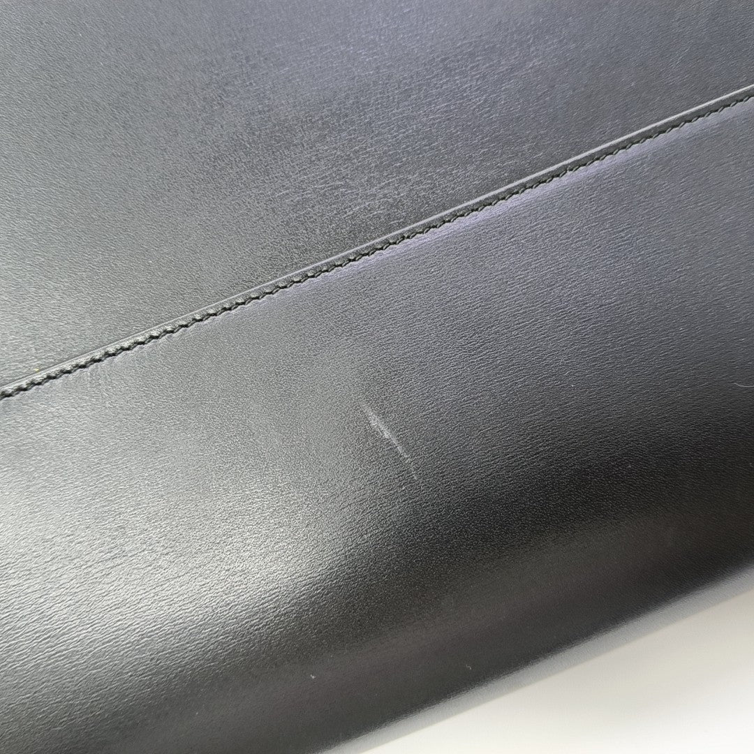 MANHATTAN Medium Calfskin Black