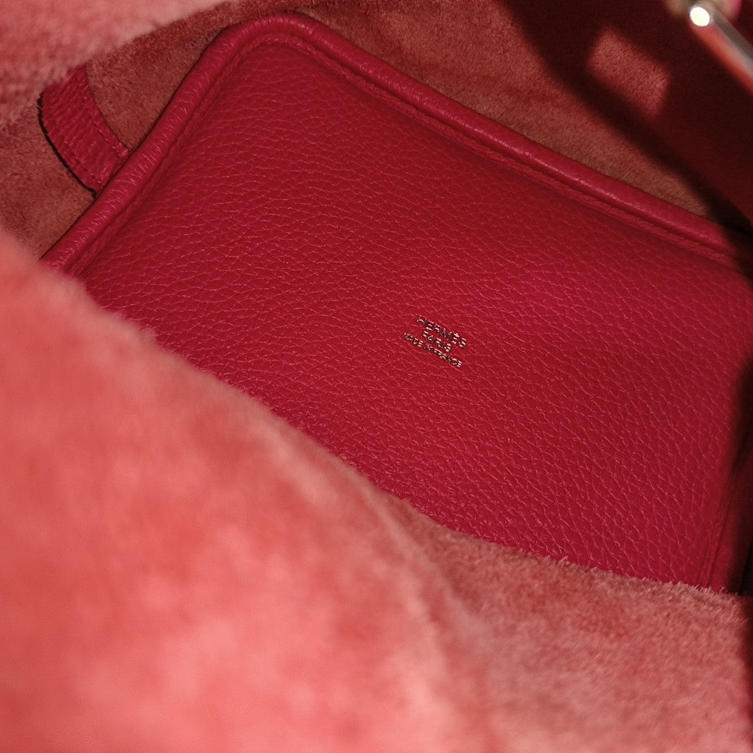 Authenticated pre-owned  Picotin Lock 18 Clemence Pink - Bucket Bag at Looply