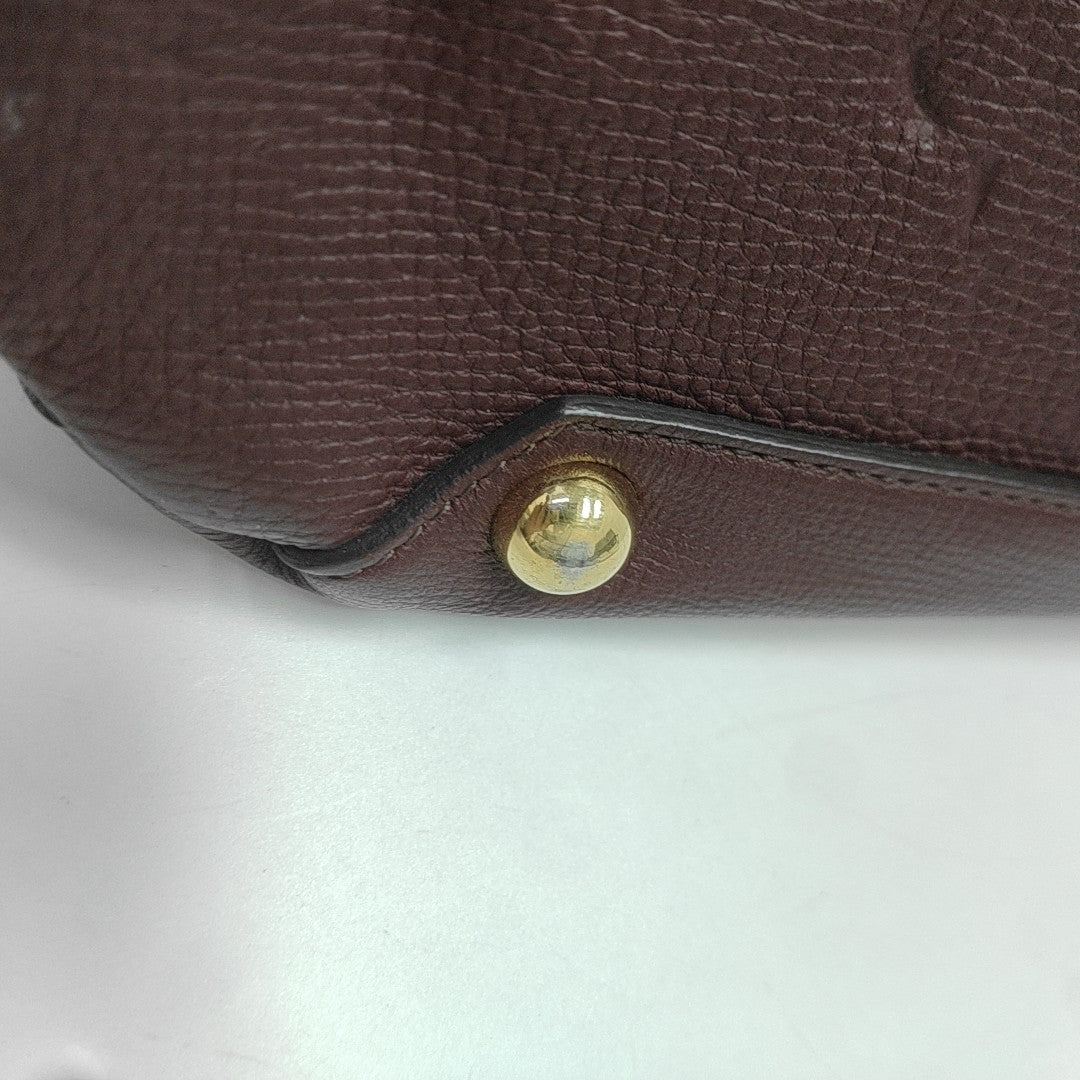 The Banner Medium Calfskin Red