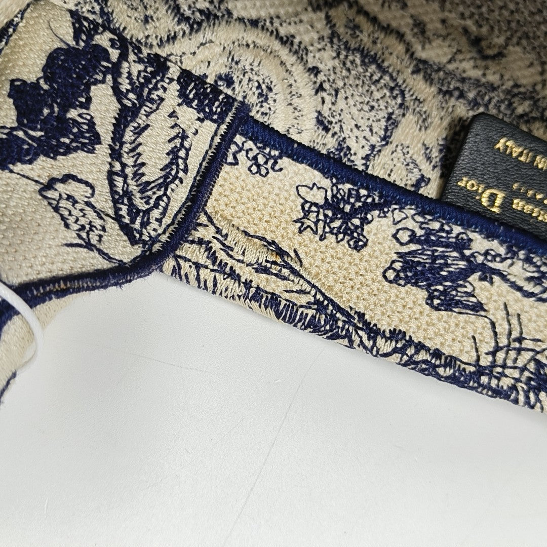 Book Tote Medium Canvas Blue