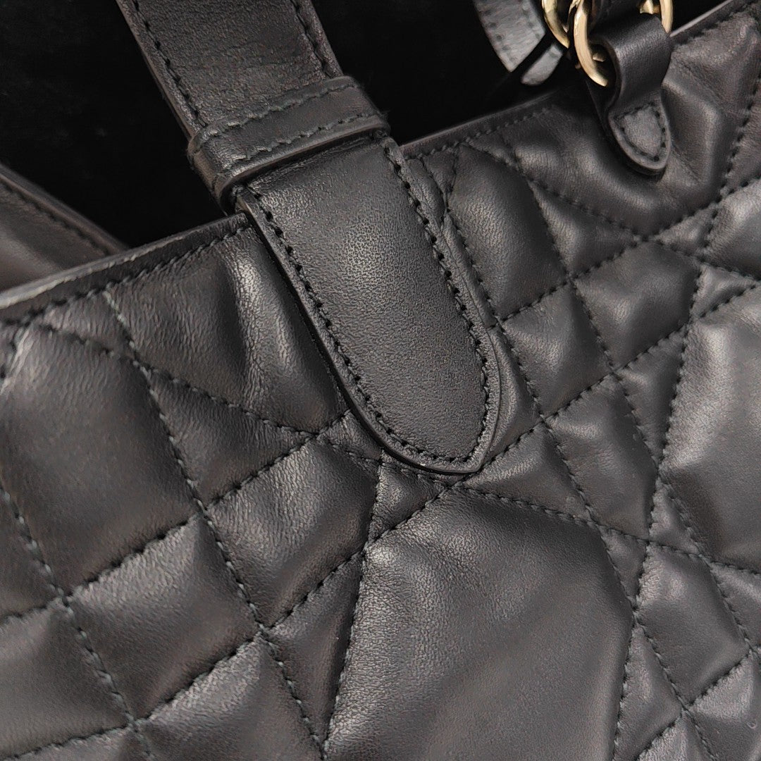 Toujours Medium Cannage Calfskin Black