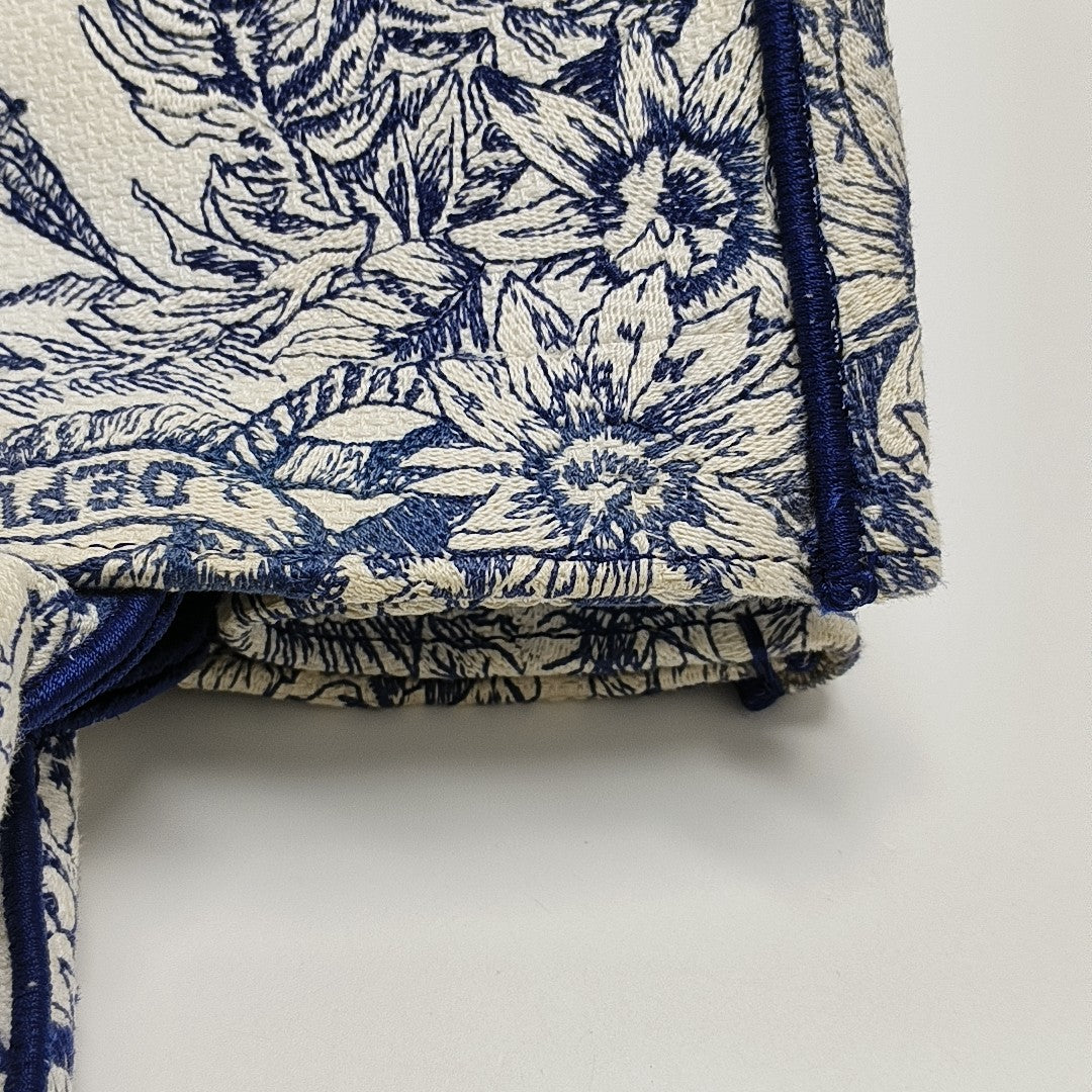 Book Tote Medium Canvas Blue