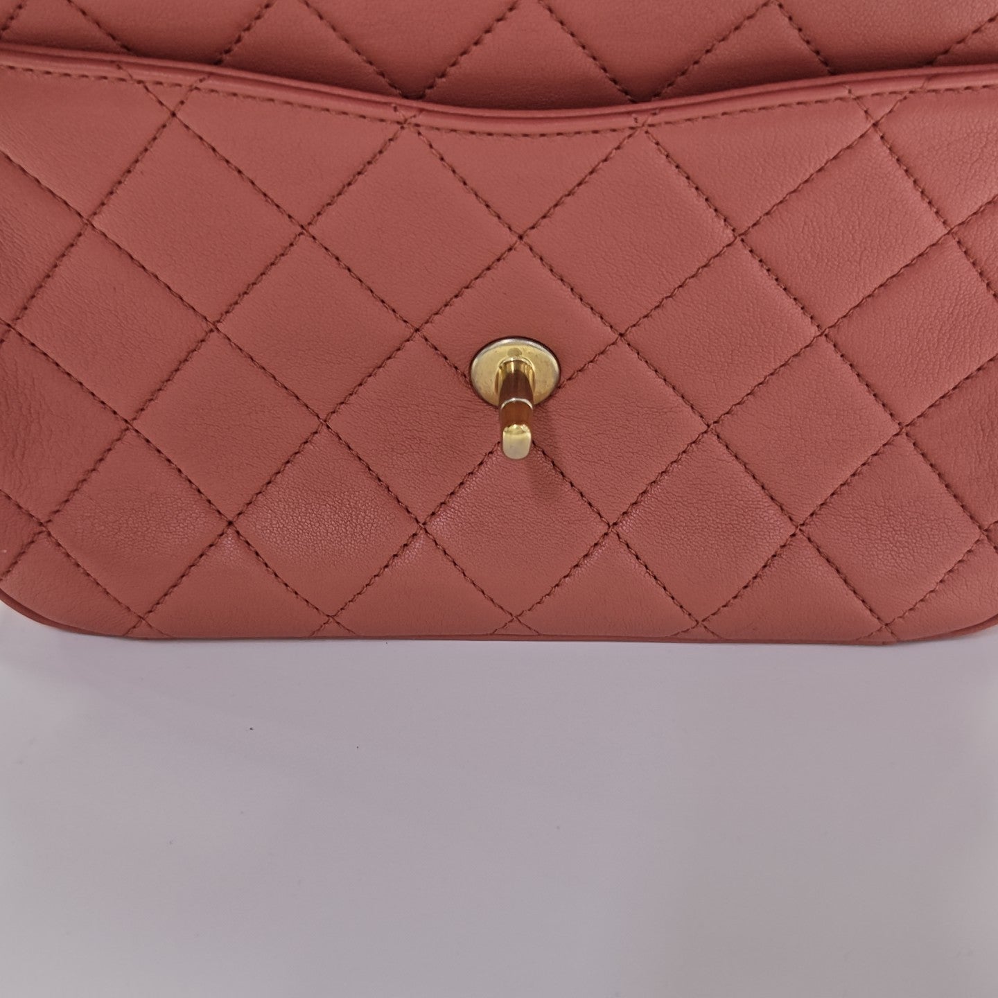 CHAIN INFINITY TOP HANDLE Quilted Calfskin Pink