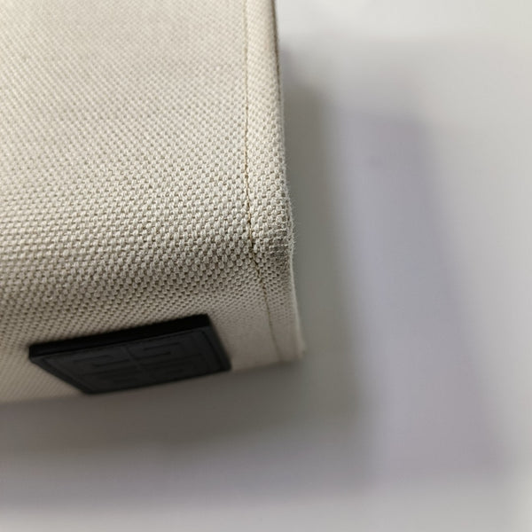 Canvas White