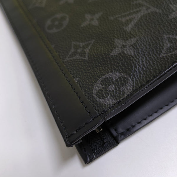 Pochette Voyag MM Monogram Coated Canvas Black