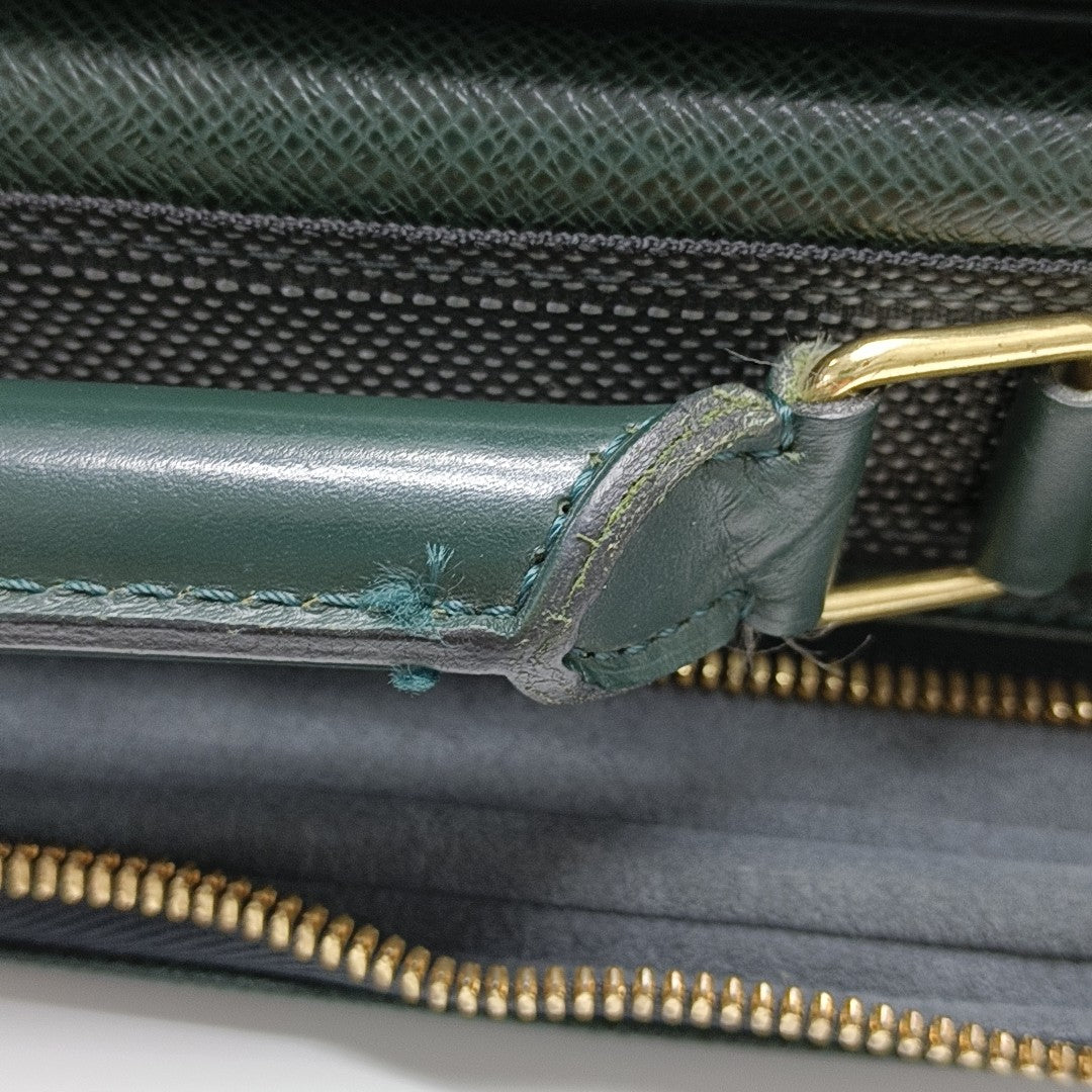 SATELLITE 53 Calfskin Green