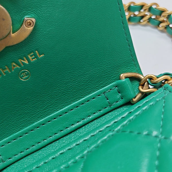 Quilted Calfskin Shoulder Bag Green
