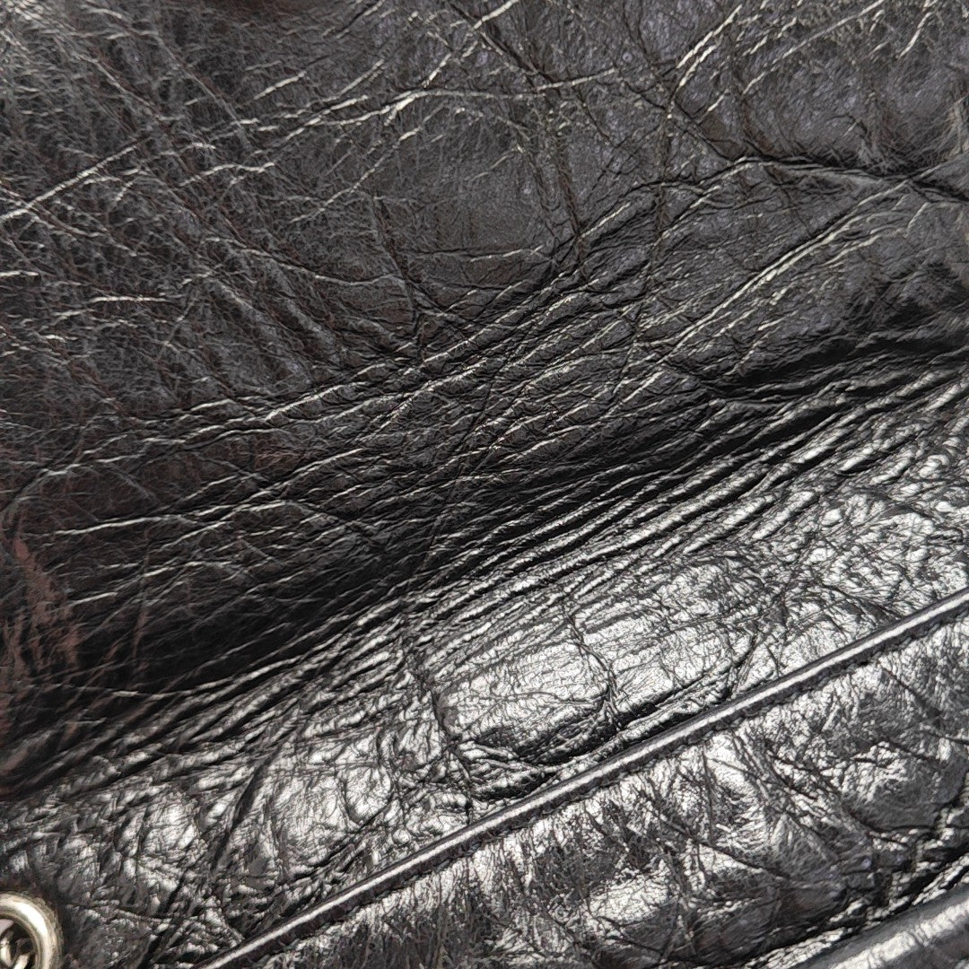 NIKI Small Chevron Calfskin Black