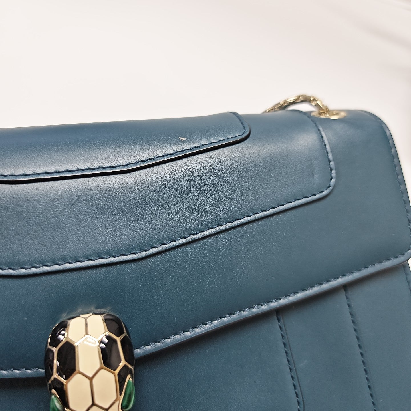 SERPENTI FOREVER Medium Calfskin Blue