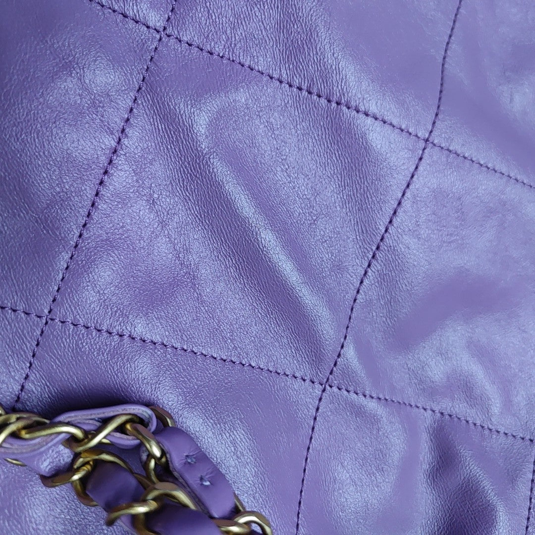 CHANEL 22 Medium Quilted Calfskin Purple