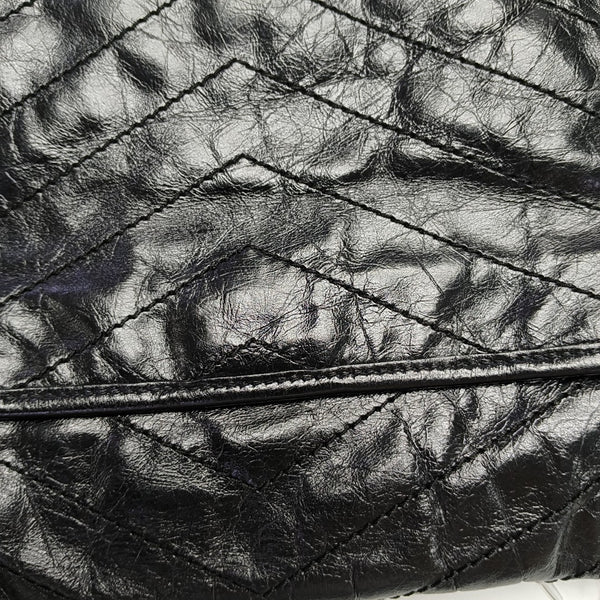 NIKI Medium Chevron Calfskin Black