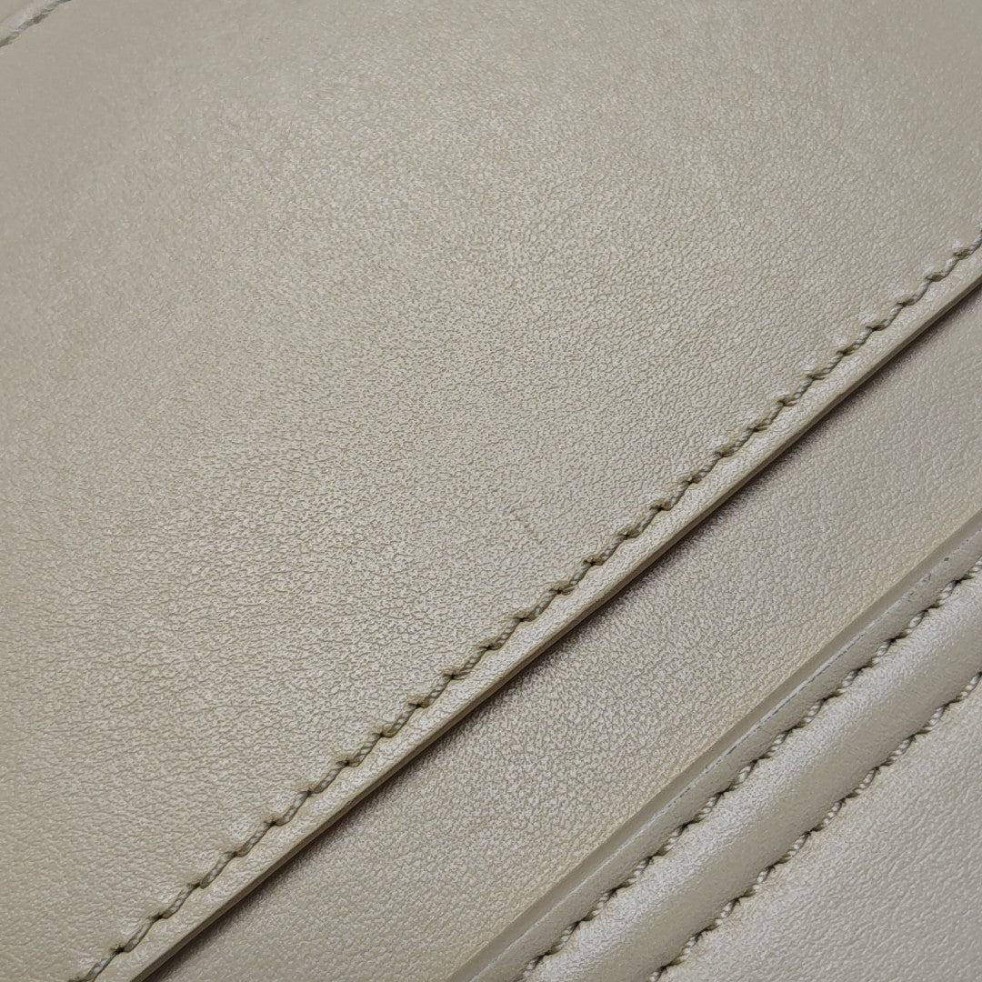 Chloé C Calfskin Beige