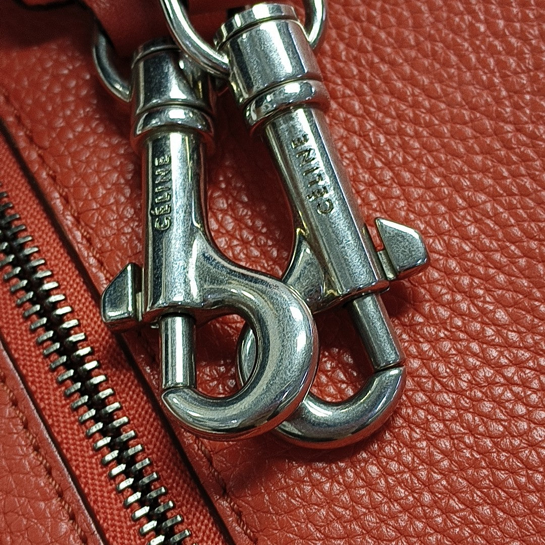 TRAPEZE Medium Calfskin Red
