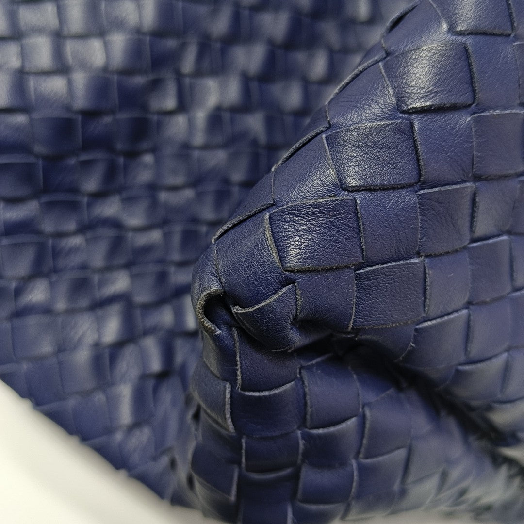 Veneta Calfskin Blue