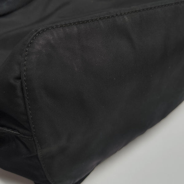 Vela Small Nylon Black