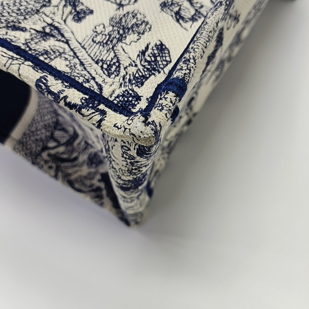 Book Tote Medium Canvas Blue