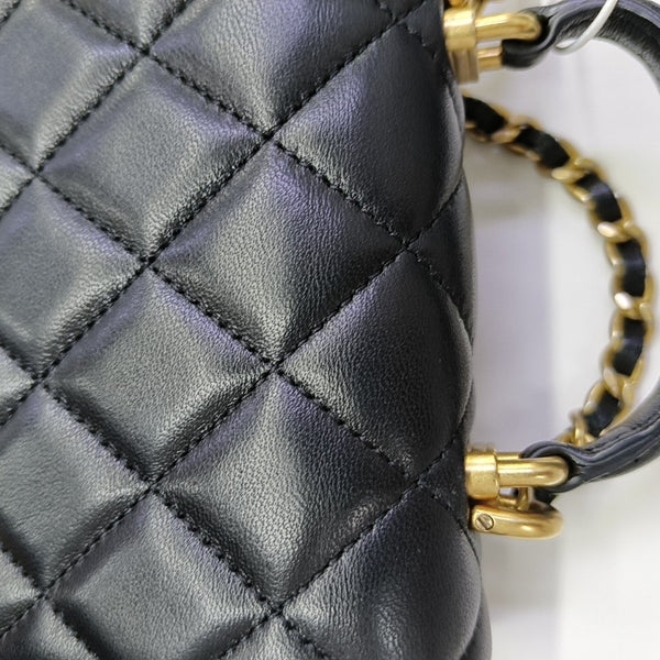 Quilted Lambskin Shoulder Bag Black