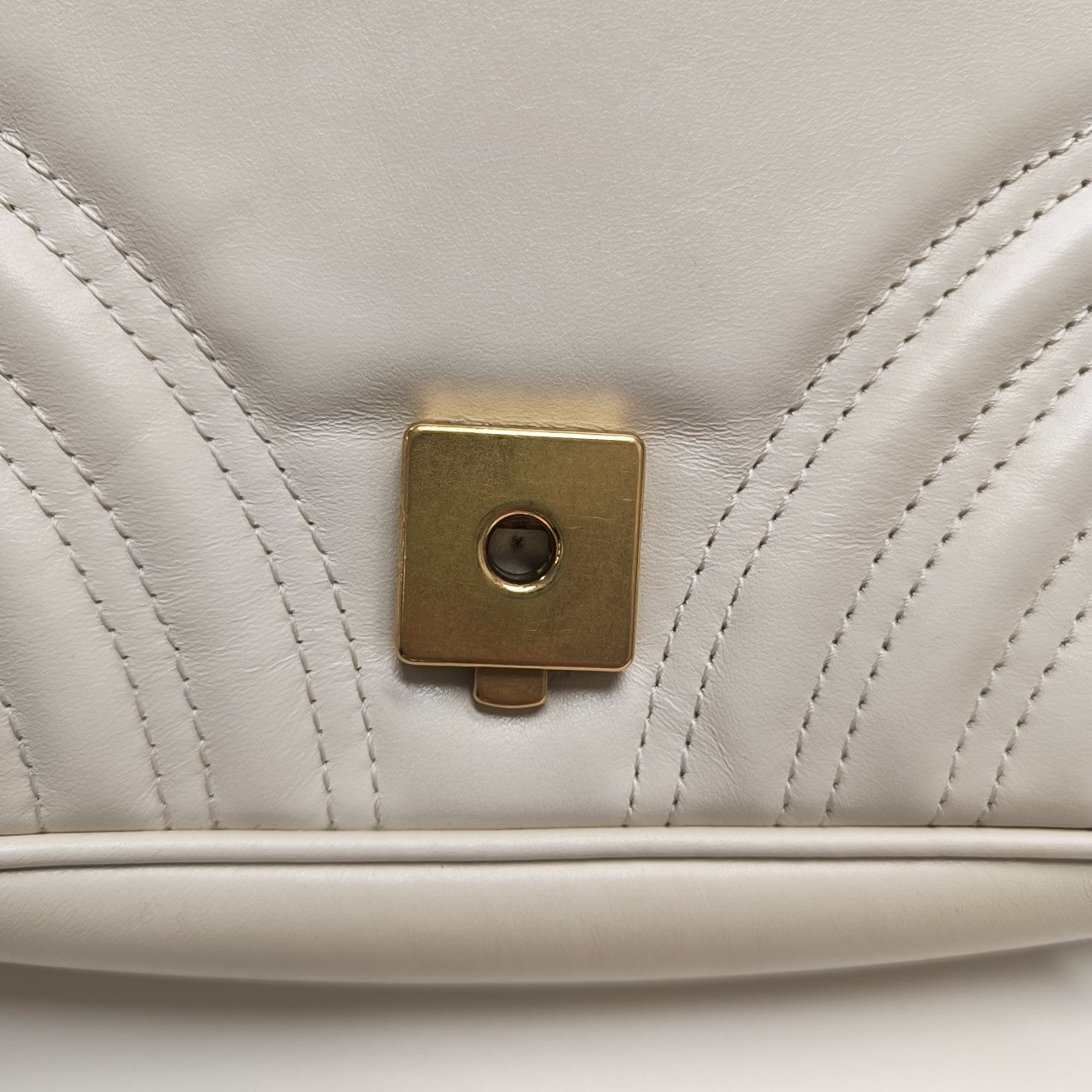 GG Marmont Small Quilted Calfskin White