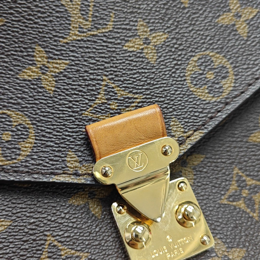 MÉTIS MM Monogram Coated Canvas Brown