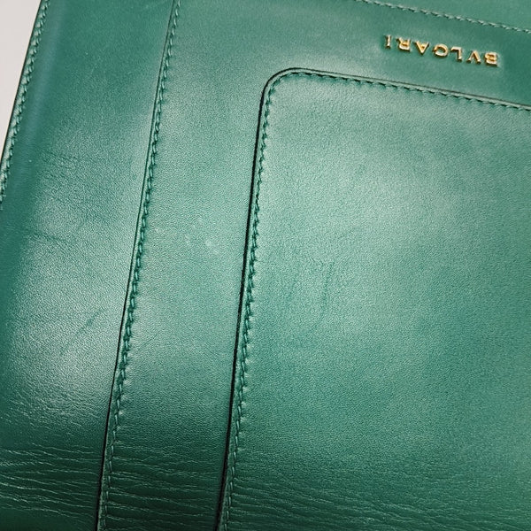SERPENTI FOREVER Medium Calfskin Green