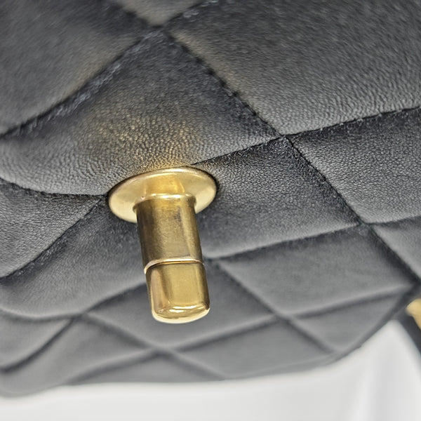 TWO TONE CHAIN HANDLE Quilted Calfskin Black