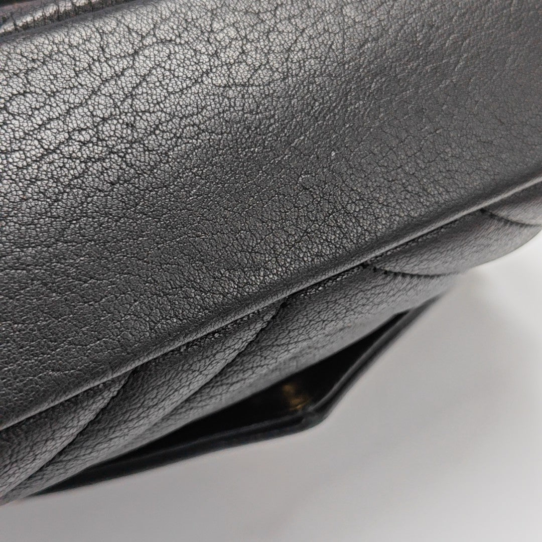 COLLEGE Medium Chevron Lambskin Black