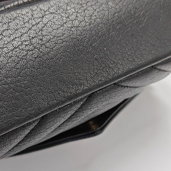 COLLEGE Medium Chevron Lambskin Black