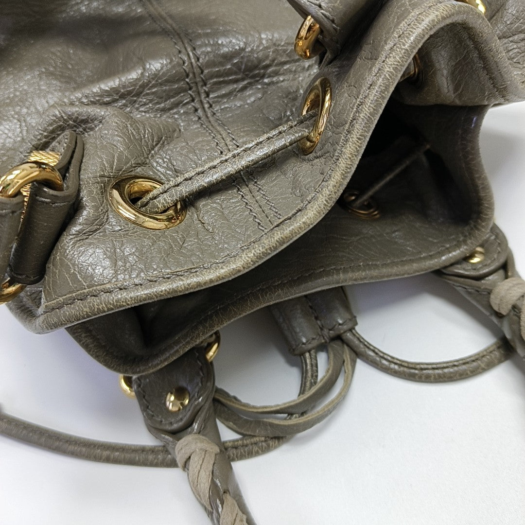 Pompon Bag Lambskin Gray